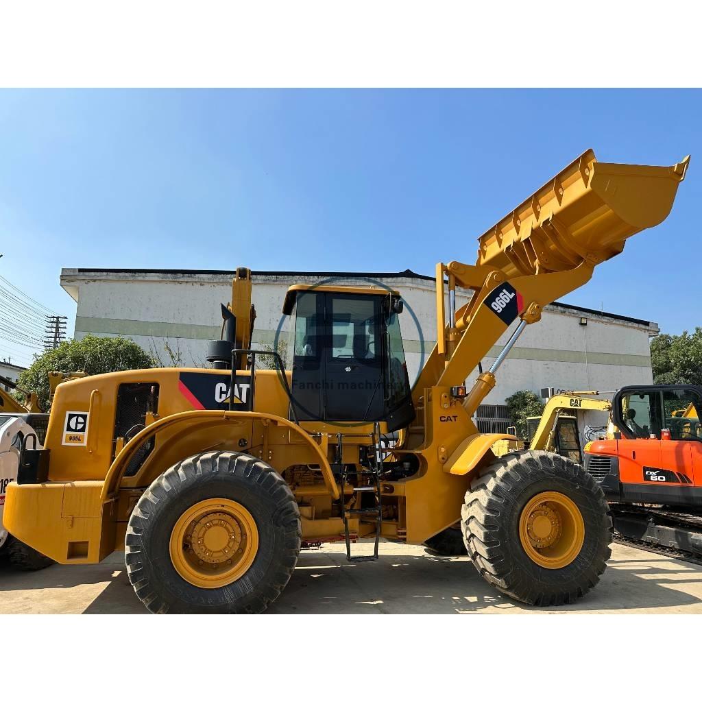 CAT 966 Tekerlekli yükleyiciler