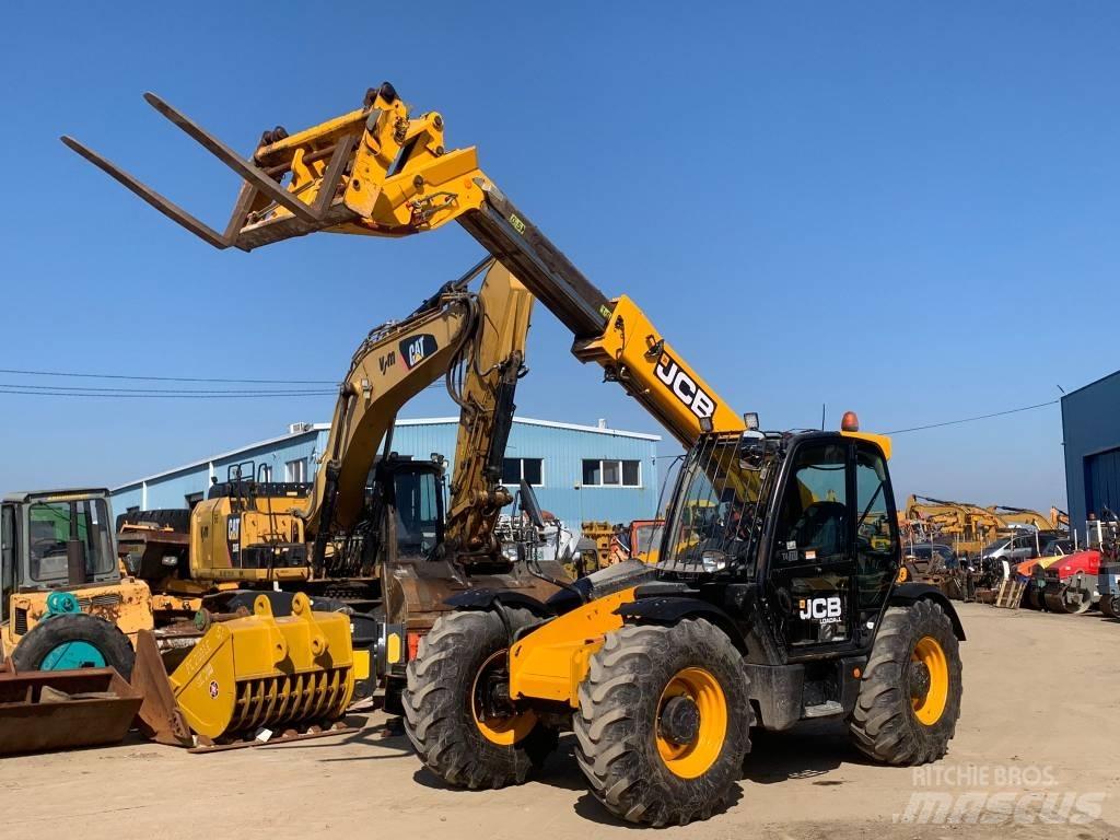 JCB 531-70 Tarimsal teleskopik yükleyiciler