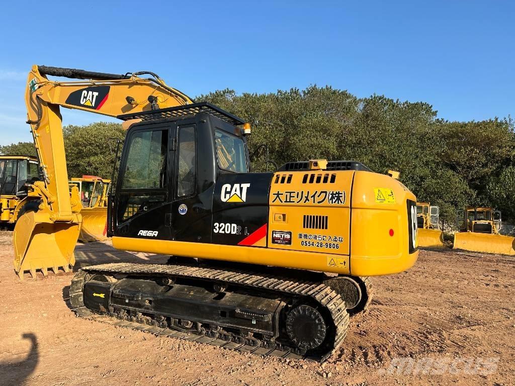 CAT 320 D L Paletli ekskavatörler
