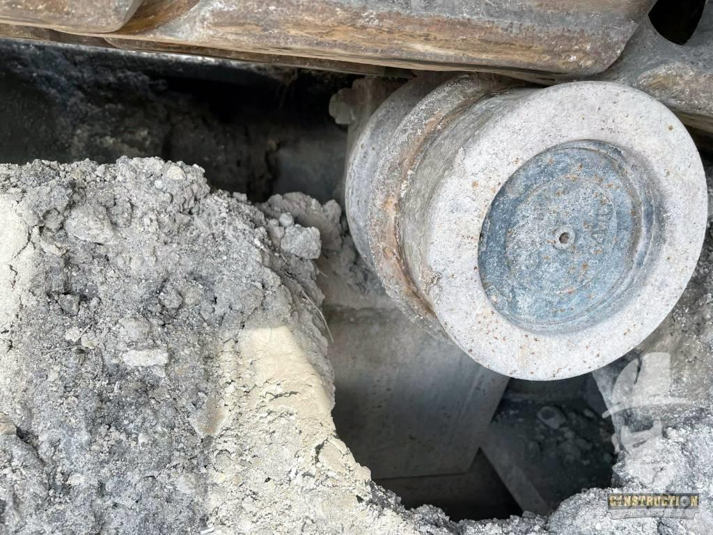 Kobelco SK 330 LC Paletli ekskavatörler