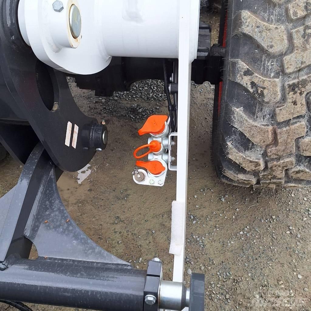 Bobcat Radlader Tekerlekli yükleyiciler