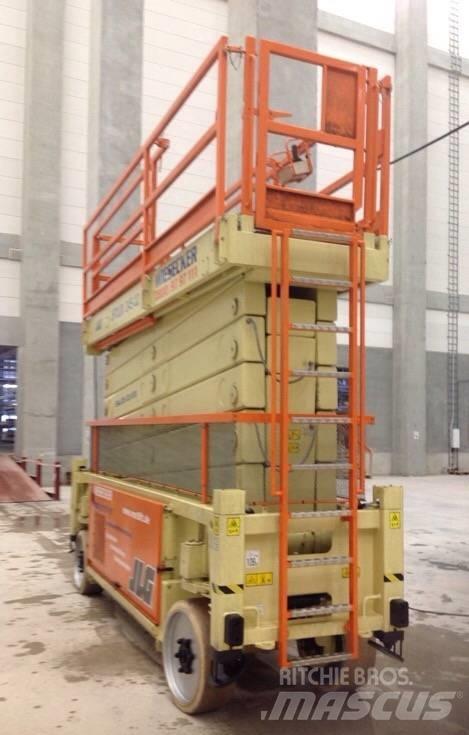 JLG SL245-12 Makasli platformlar