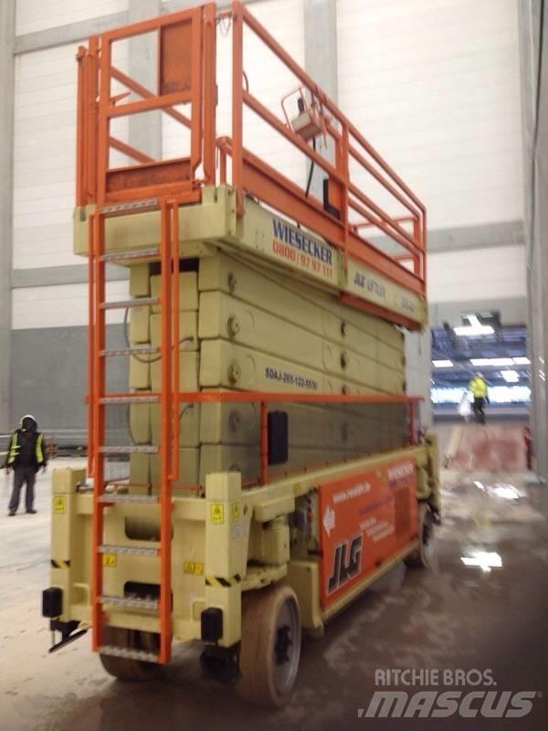 JLG SL245-12 Makasli platformlar