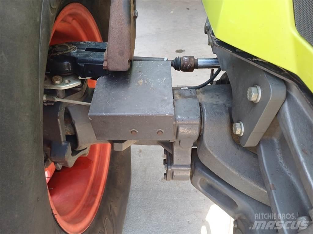 CLAAS Axion 850 Traktörler
