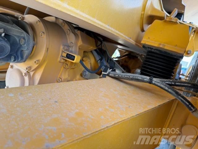Volvo A25G Belden kirma kaya kamyonu