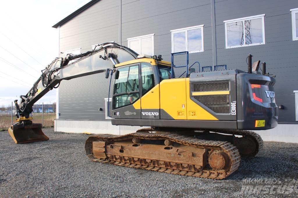 Volvo EC 300 EL Paletli ekskavatörler