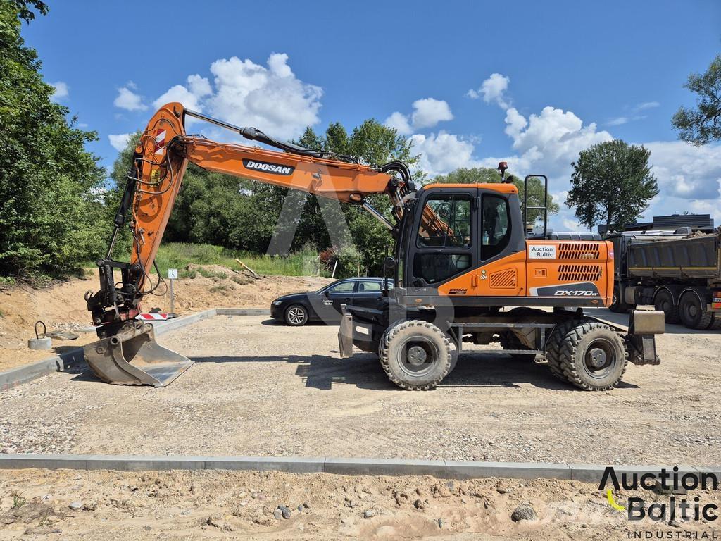 Doosan DX 170 W-5 Lastik tekerli ekskavatörler