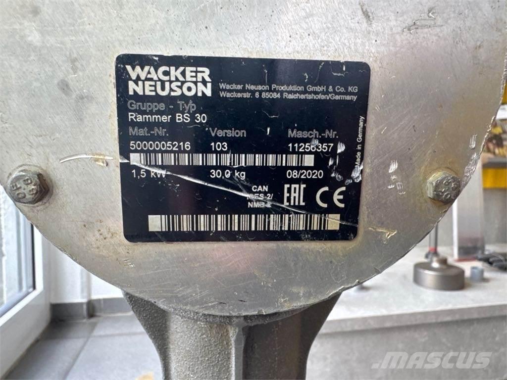 Wacker Neuson BS30 Sıkıştırma tokmakları