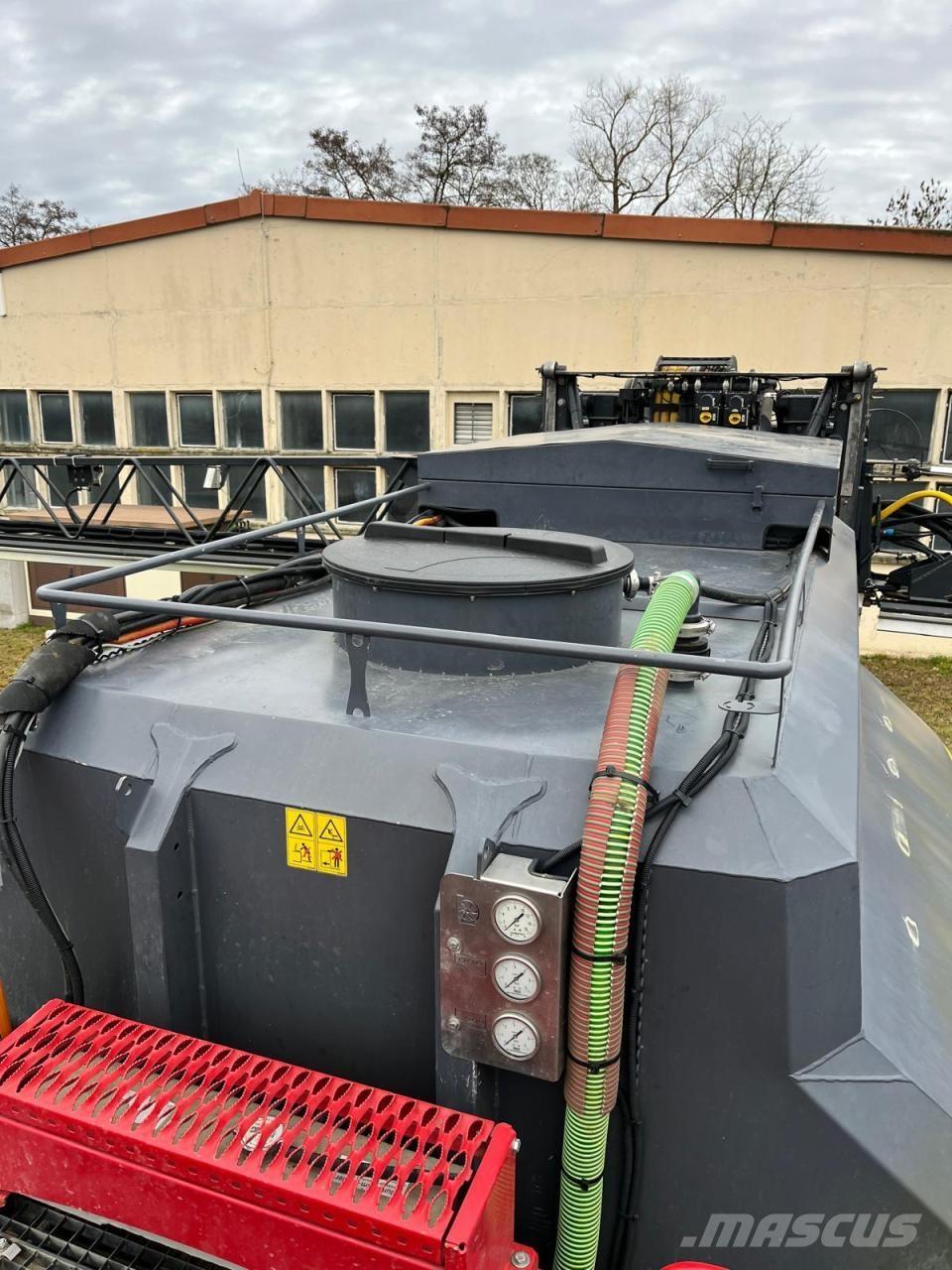 Horsch LEEB PT 280 Kendinden tahrikli pülverizatörler