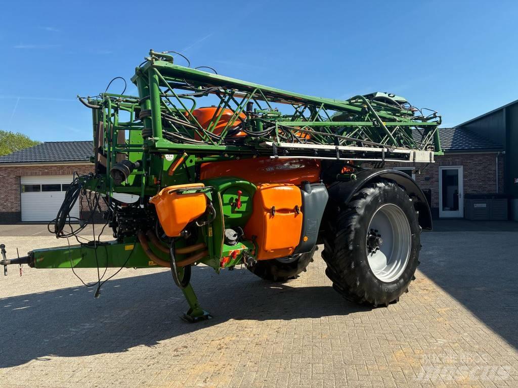 Amazone UX 4200 Çekilir pülverizatörler