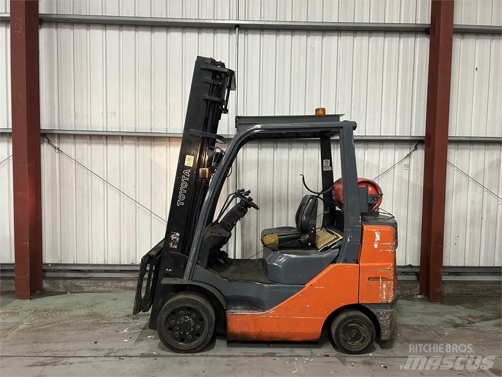 Toyota 8FGCU30 LPG'li forkliftler