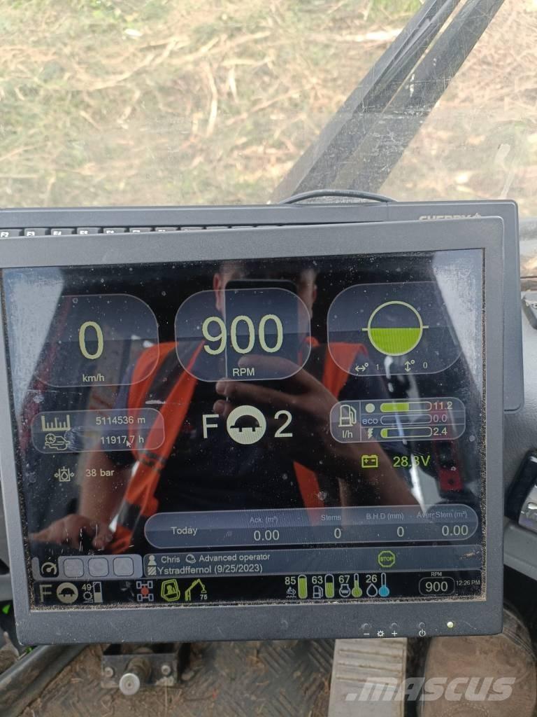 Komatsu 901 TX.1 Biçerdöverler