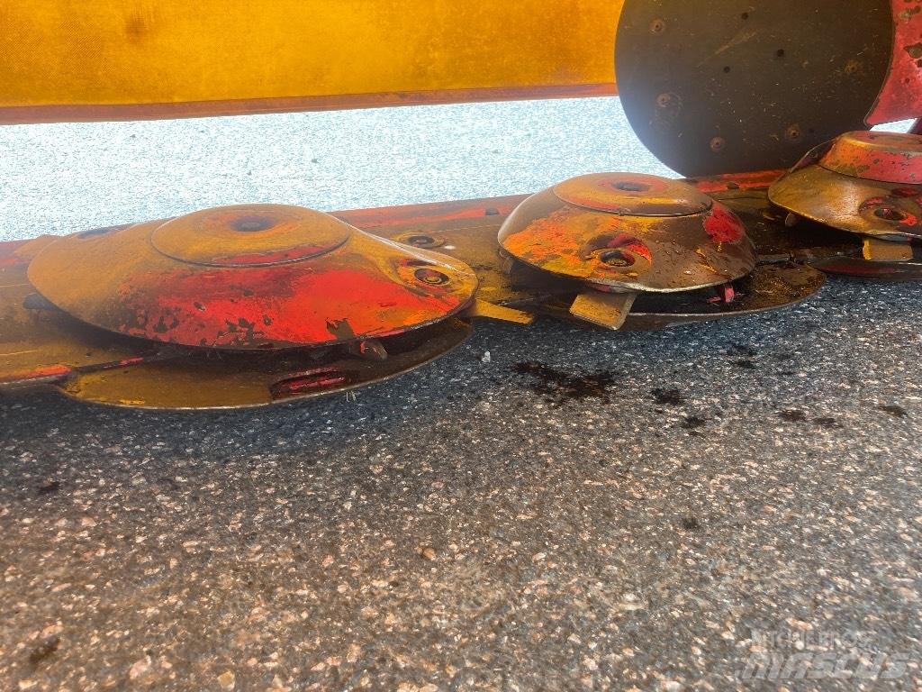 Pöttinger NovaCat X8 Çayir biçme makinalari