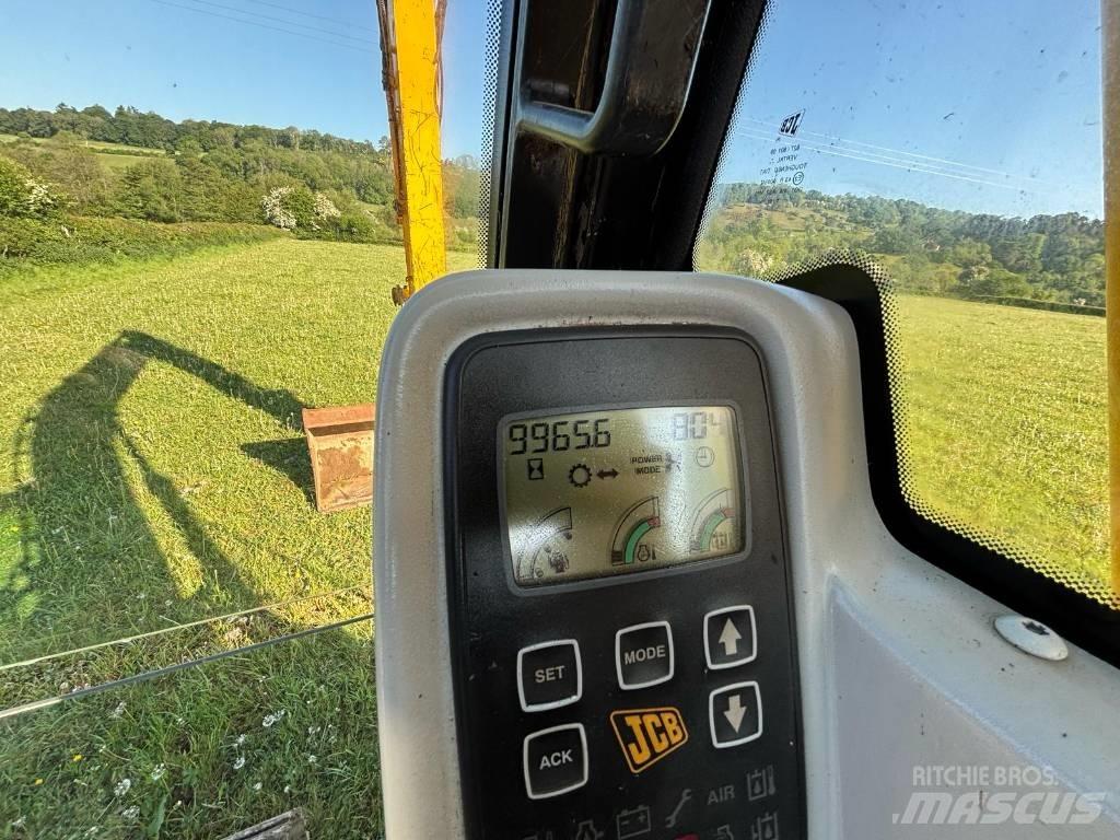 JCB JS 160 Paletli ekskavatörler