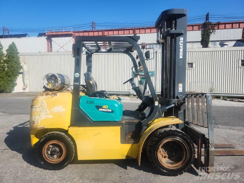 Komatsu FG 40 ZT Diger