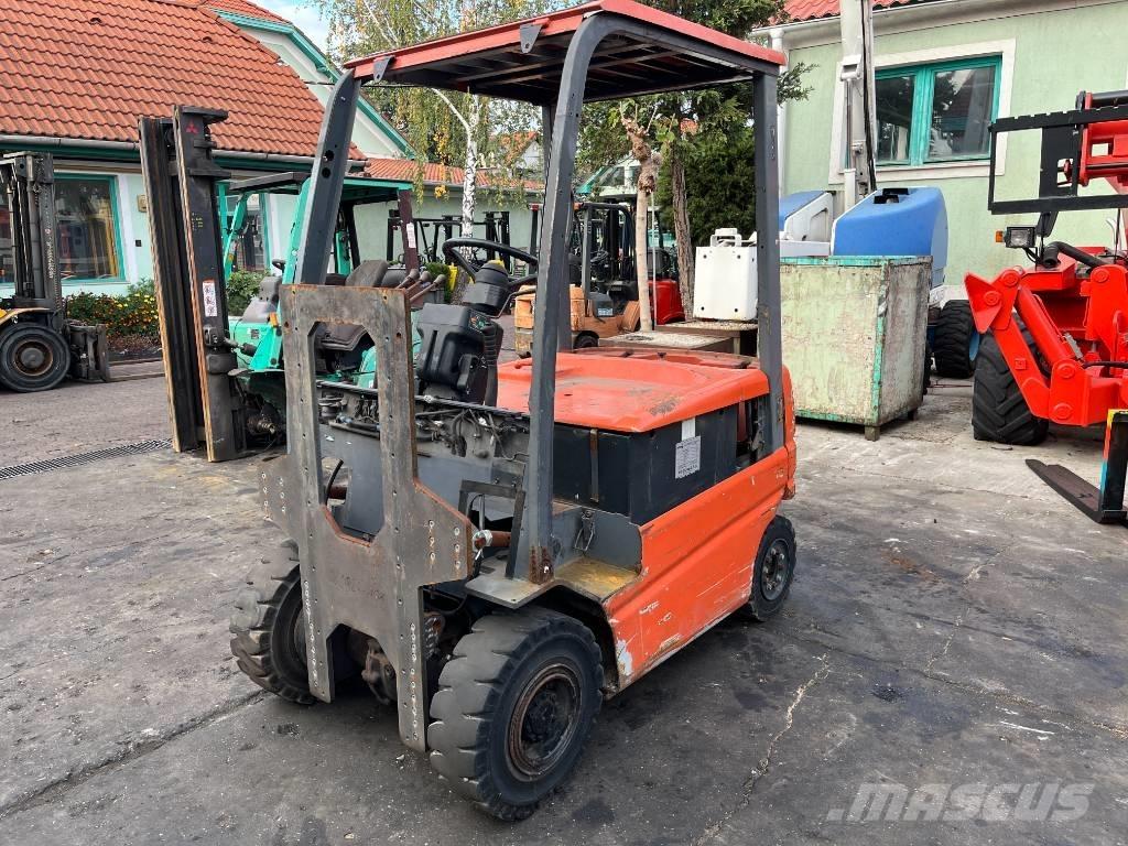 Toyota 5FBF25    V-4201 Elektrikli forkliftler