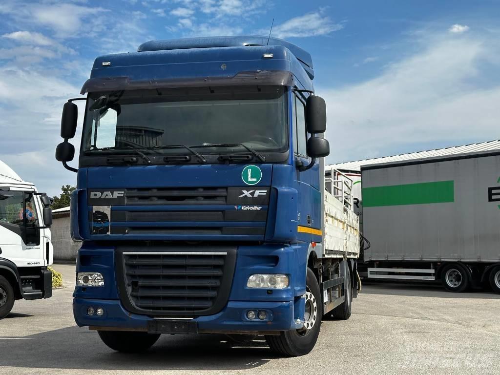 DAF XF 105.460 Araç üzeri vinçler