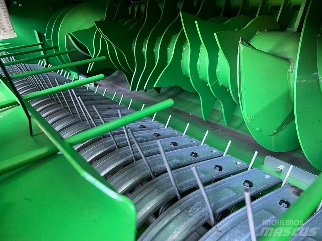 John Deere V461M Rulo balya makinalari