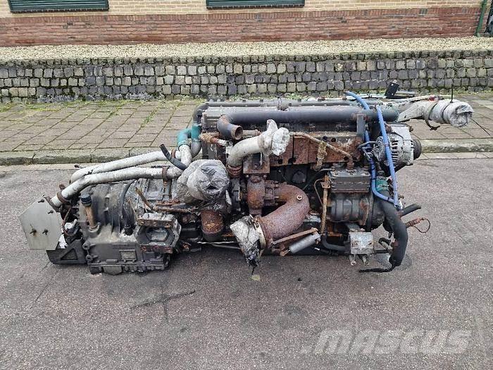  Engines PE228C Diger aksam