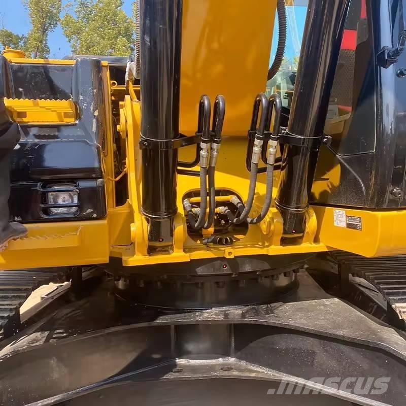 CAT 325 D Paletli ekskavatörler