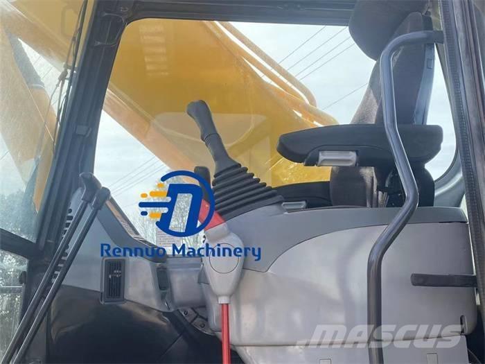 Komatsu 350-8 Paletli ekskavatörler