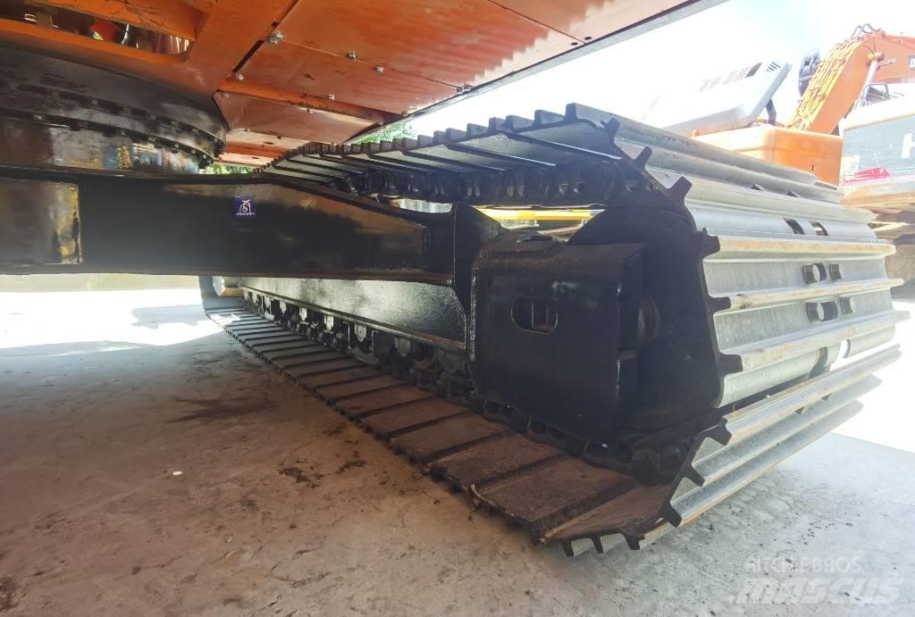 Doosan DX 225 LC Paletli ekskavatörler