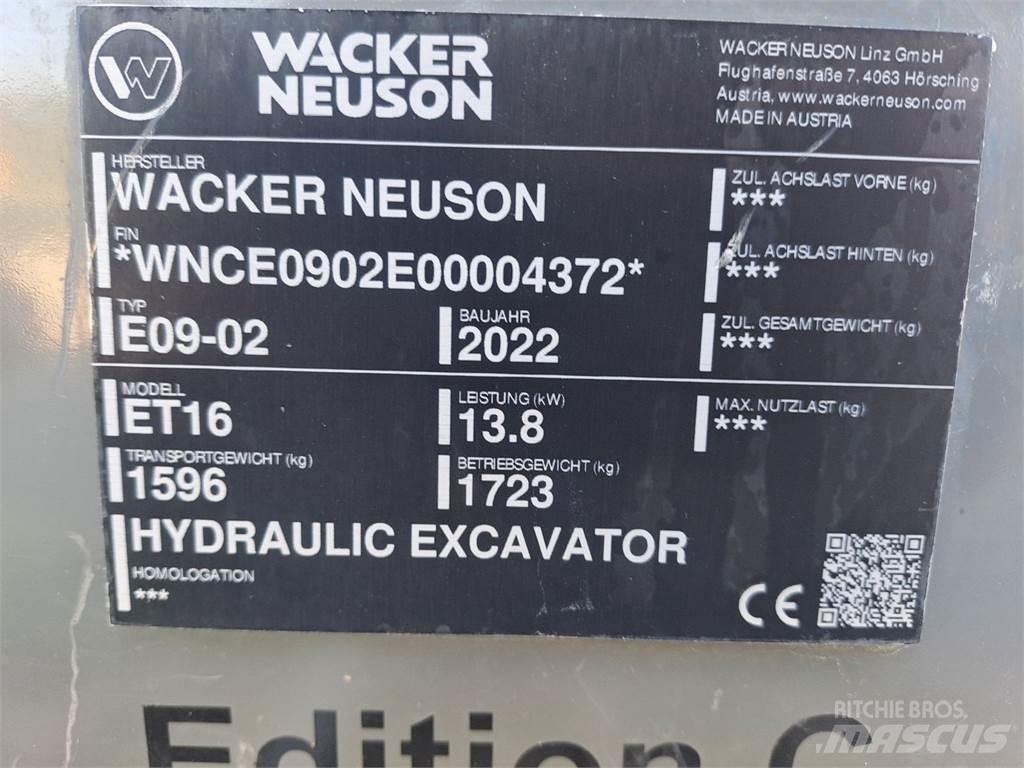 Wacker Neuson ET16 Paletli ekskavatörler