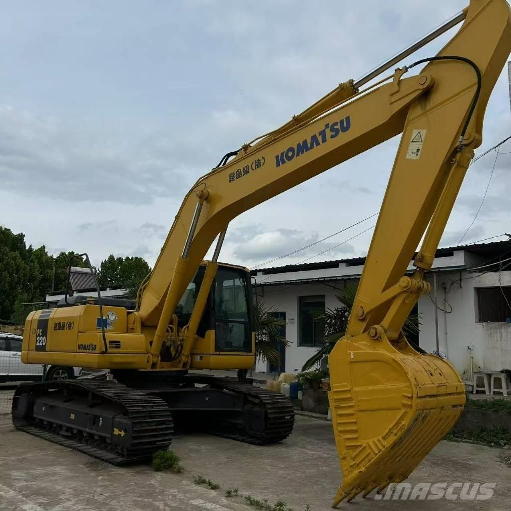Komatsu 220-7 Paletli ekskavatörler
