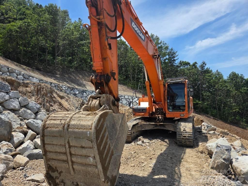 Doosan DX 300 LCA Paletli ekskavatörler