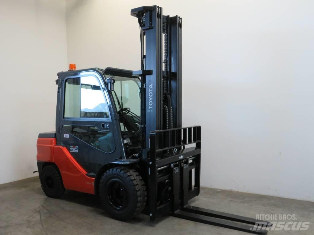 Toyota 8 FDJF 35 Dizel forkliftler
