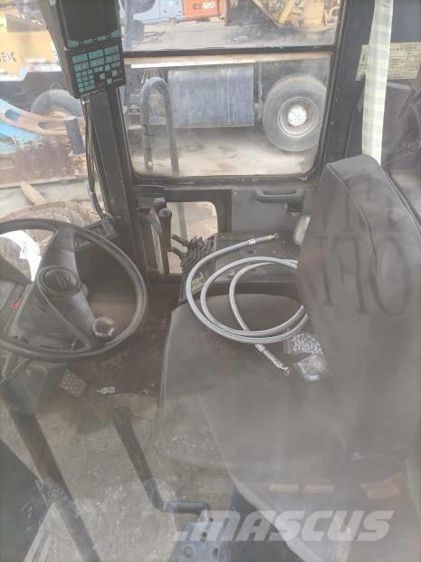 Komatsu WA 470 Tekerlekli yükleyiciler