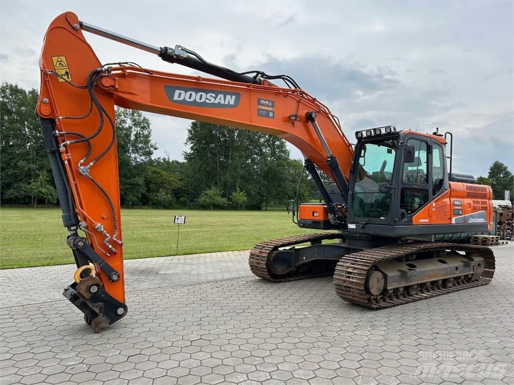 Doosan DX225LC-5 Paletli ekskavatörler