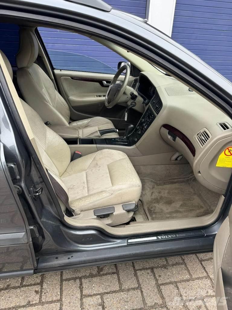 Volvo V70 V70 Otomobiller