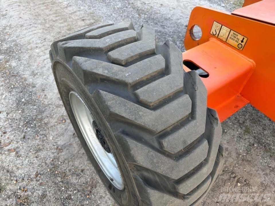 JLG 460 SJ Teleskopik personel platformları