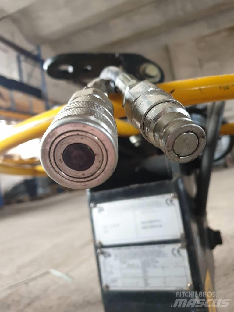 JCB Bordsteinzange Diger parçalar