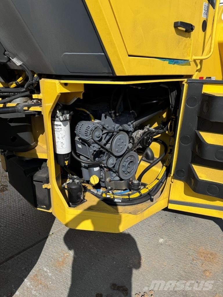 Bomag BW 202 AD-4 Çift tamburlu silindirler