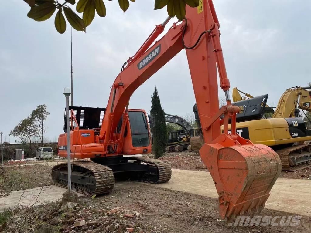 Doosan DH225LC-9E Paletli ekskavatörler
