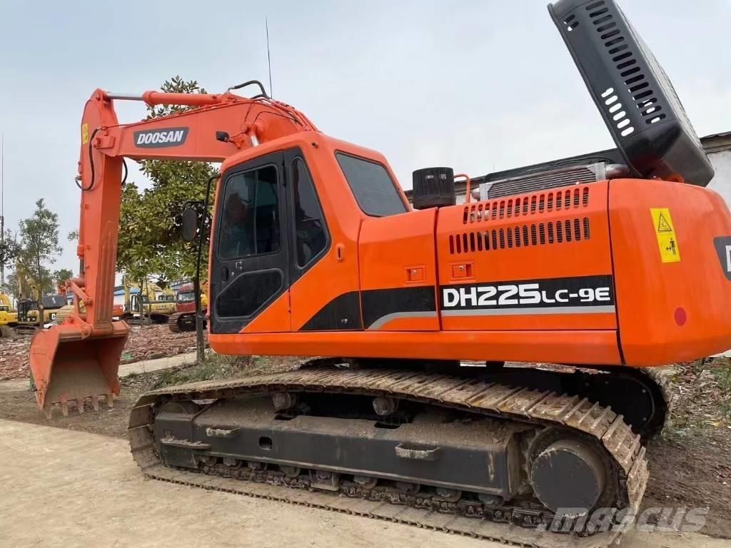 Doosan DH225LC-9E Paletli ekskavatörler