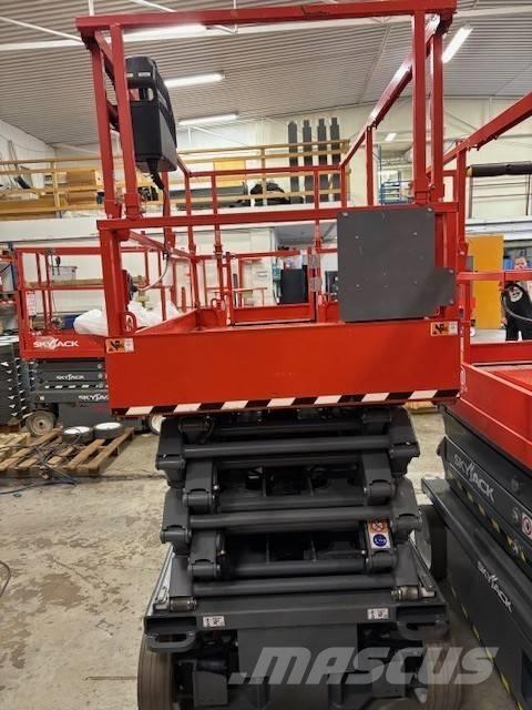 SkyJack SJ 4740 Makasli platformlar