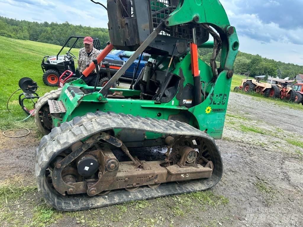 Bobcat S250 Skid steer loderler