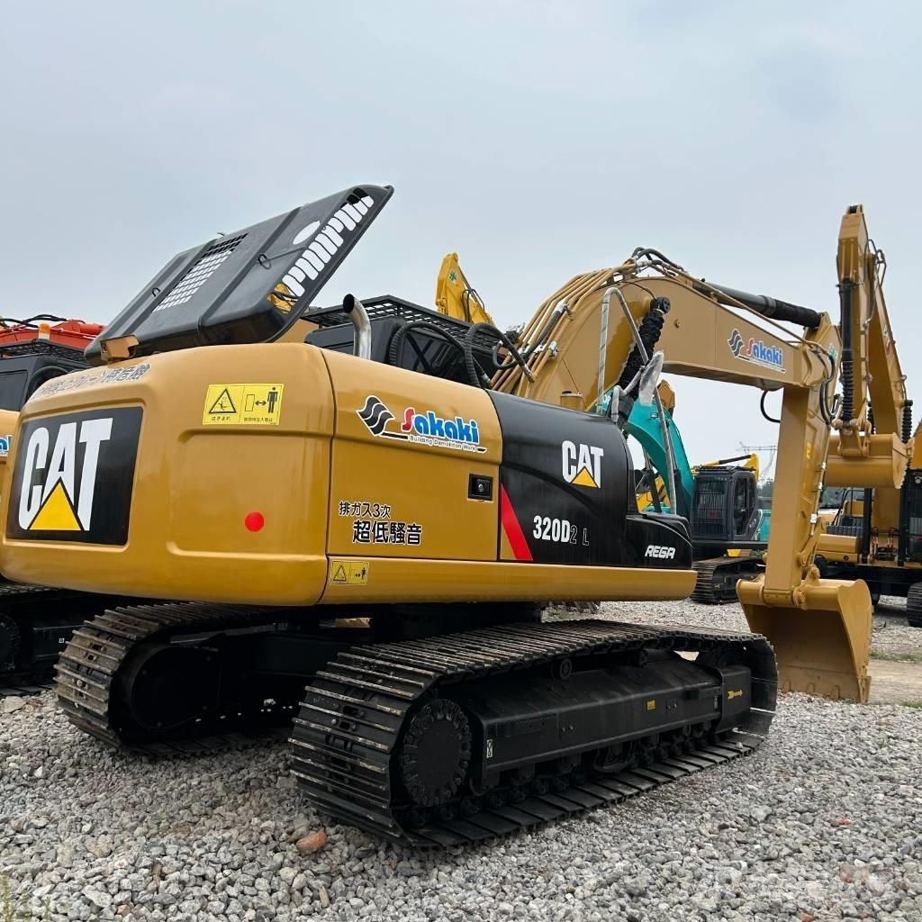 CAT 320D2L Paletli ekskavatörler