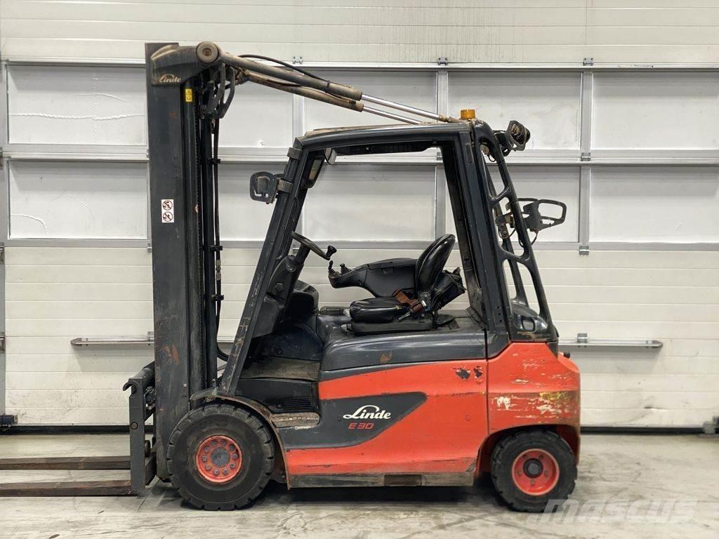 Linde E30-01 Elektrikli forkliftler