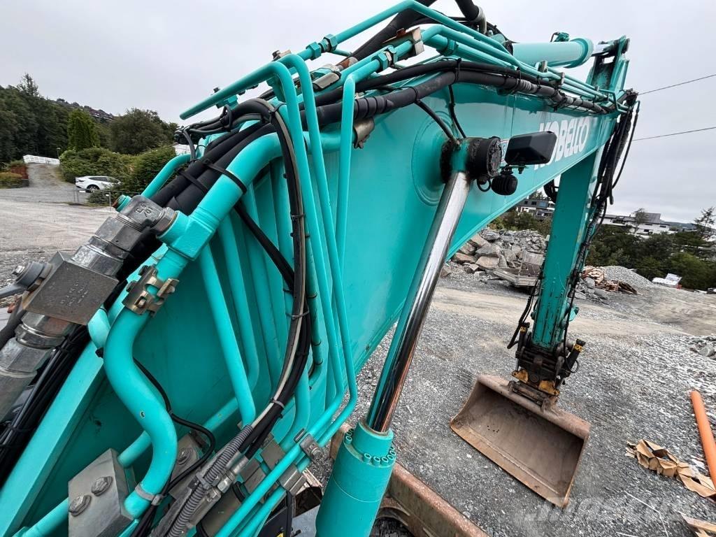 Kobelco SK 270 LC Paletli ekskavatörler