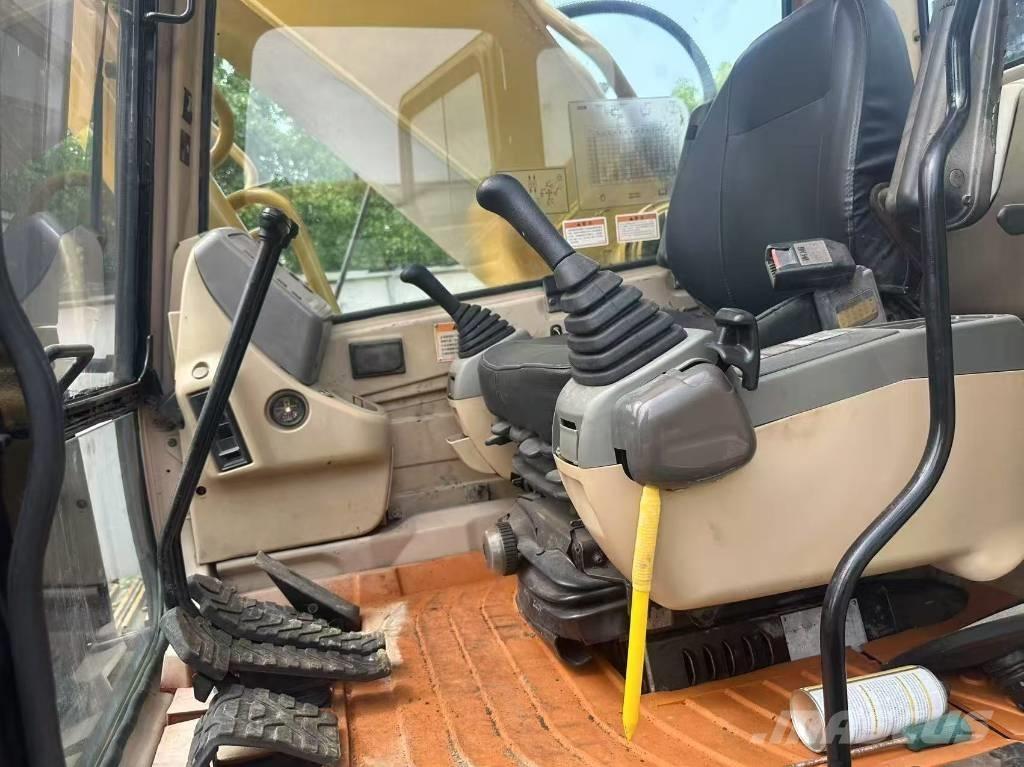 CAT 330 B L Paletli ekskavatörler