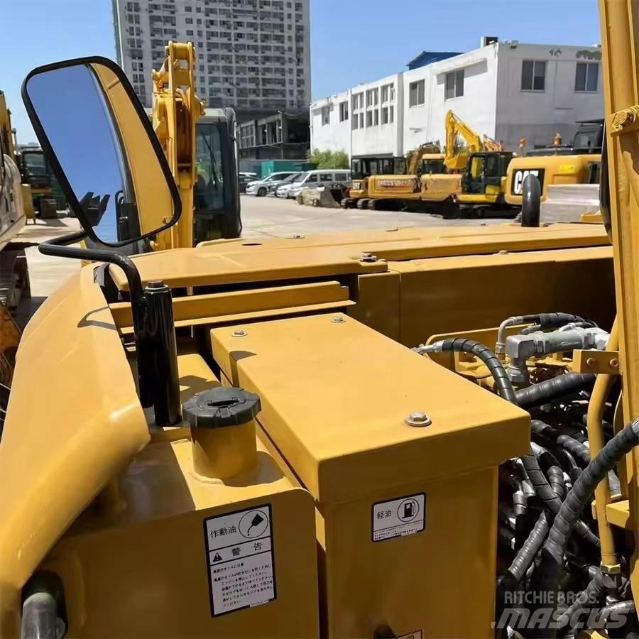 CAT 307 E2 Paletli ekskavatörler