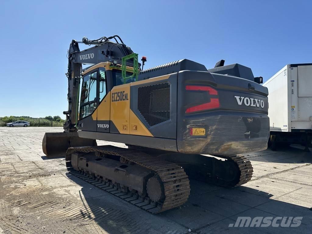 Volvo EC250ENL Paletli ekskavatörler