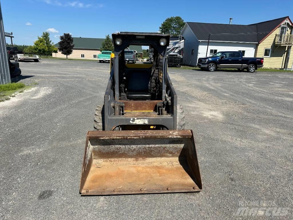 Thomas T137 Skid steer loderler