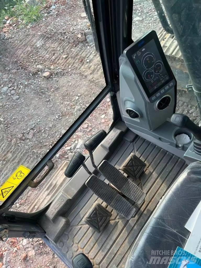 XCMG XE200DA Paletli ekskavatörler