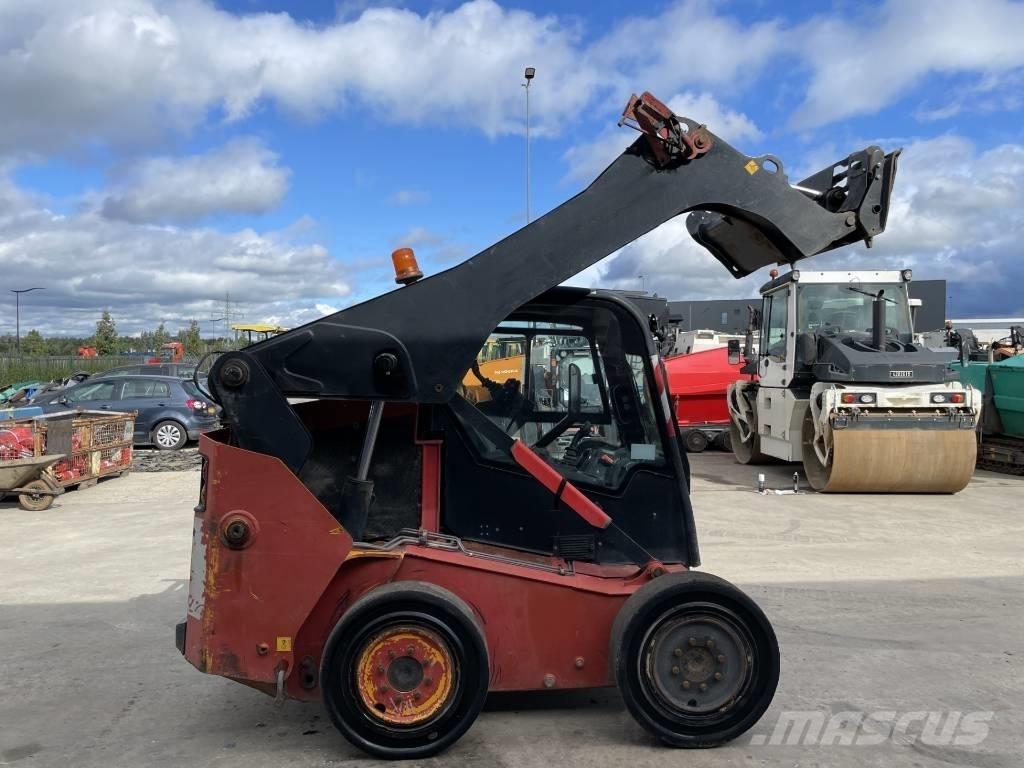 JCB R260 Skid steer loderler