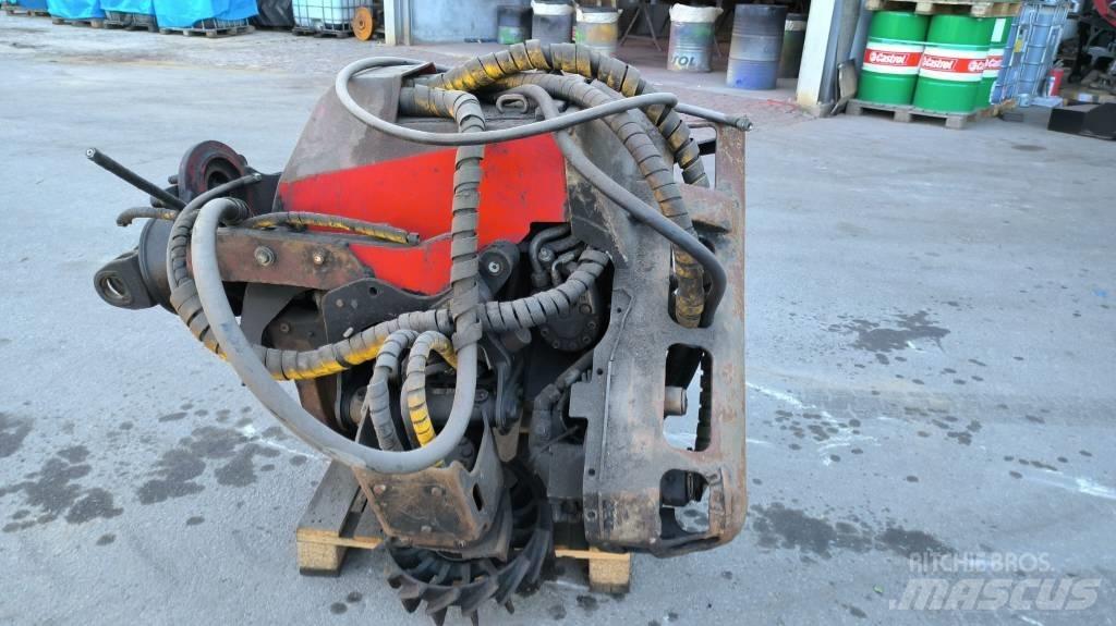 Komatsu 350 Biçerdöverler
